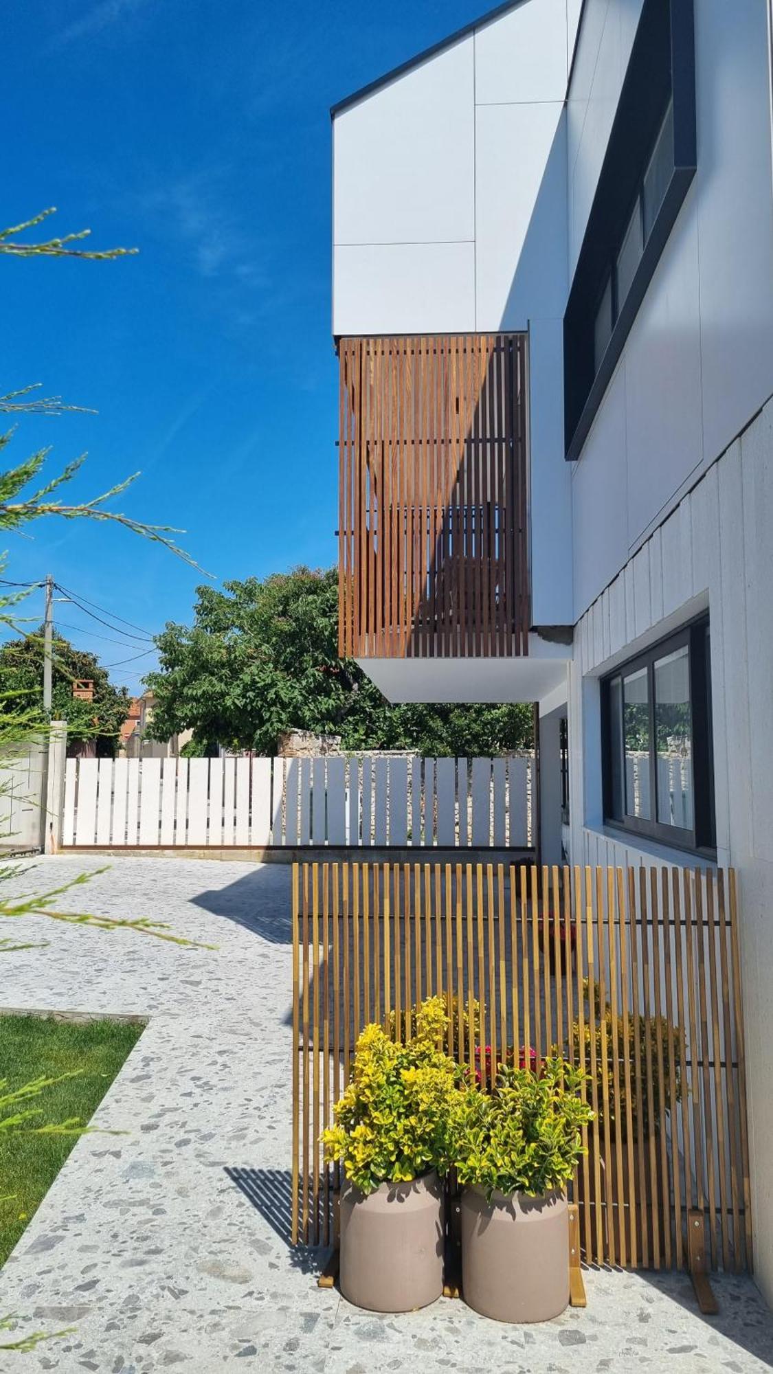 Delta House - Gama Apartment ザダル エクステリア 写真